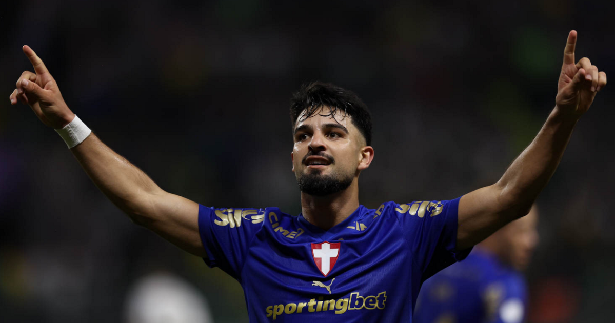 Palmeiras atropela o Santos por 3 a 0 na ida das quartas da Copa do Brasil